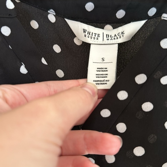 White House Black Market polka dot top - Picture 3 of 3
